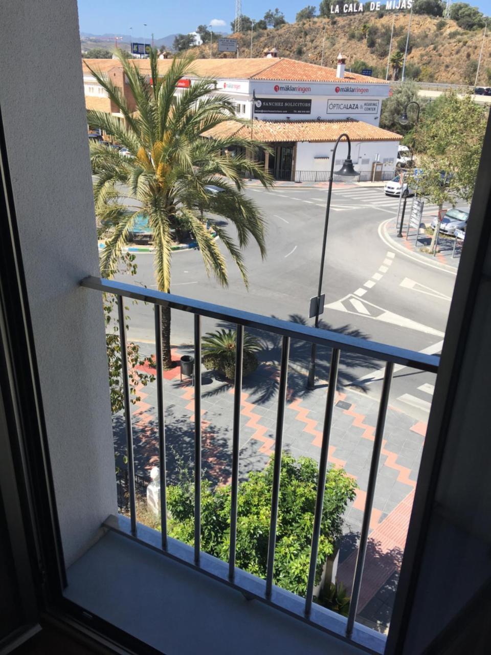 Hotel Carmen ラ・カラ・デ・ミハス エクステリア 写真